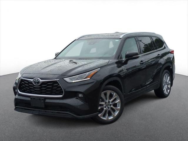 used 2023 Toyota Highlander car, priced at $38,497