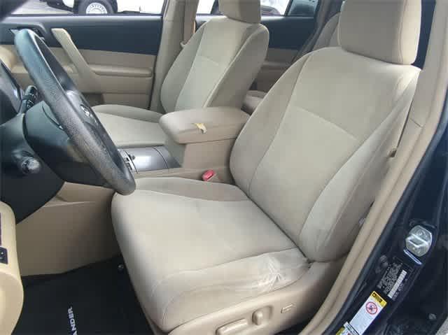 used 2012 Toyota Highlander car, priced at $8,991