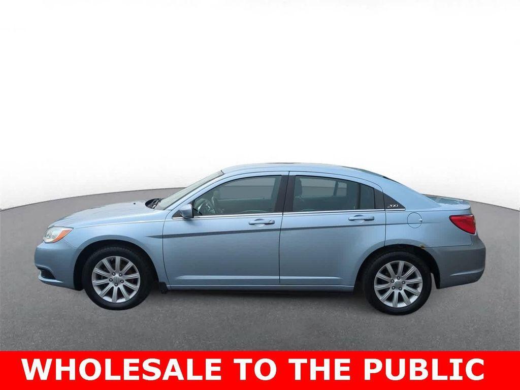 used 2013 Chrysler 200 car, priced at $2,900
