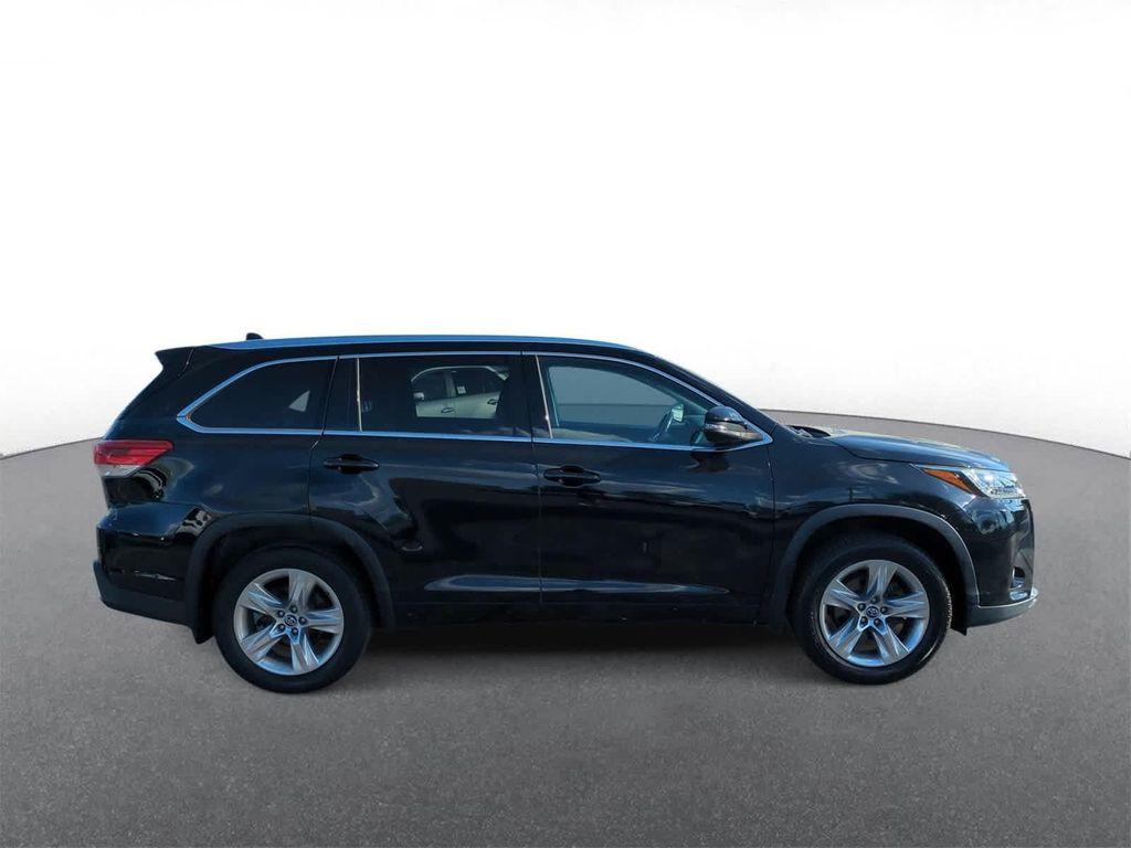 used 2017 Toyota Highlander car, priced at $24,477