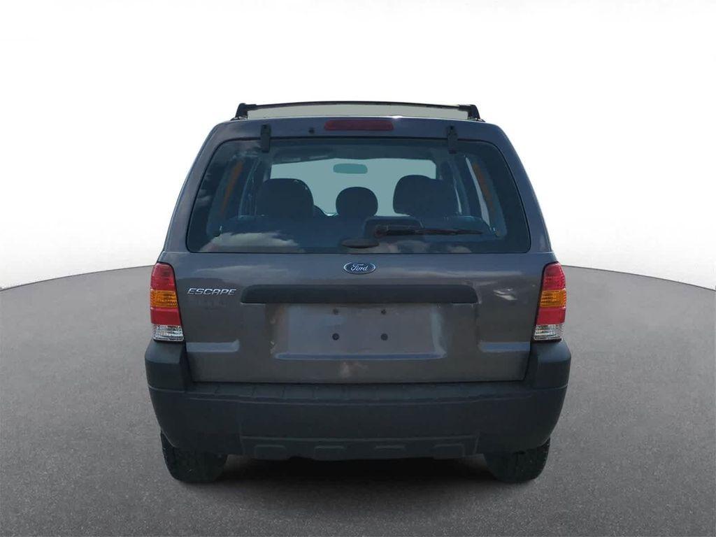 used 2005 Ford Escape car, priced at $3,903