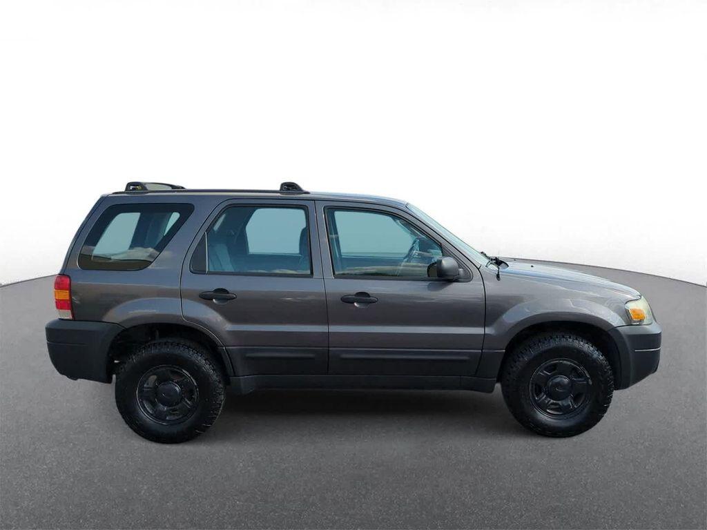 used 2005 Ford Escape car, priced at $3,903
