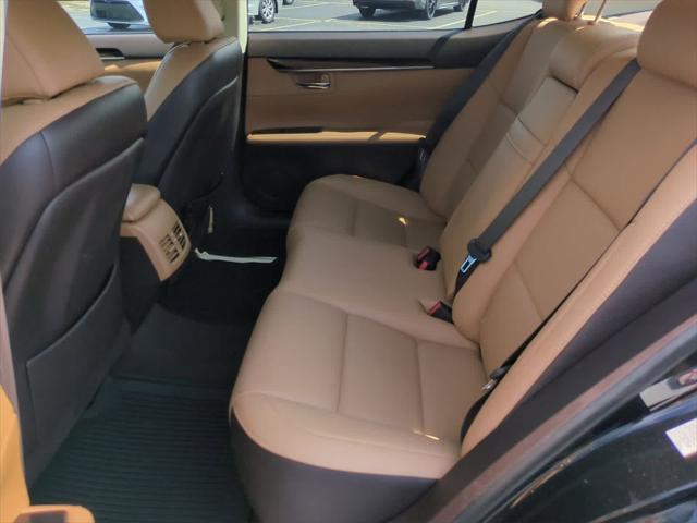 used 2017 Lexus ES 350 car, priced at $18,400