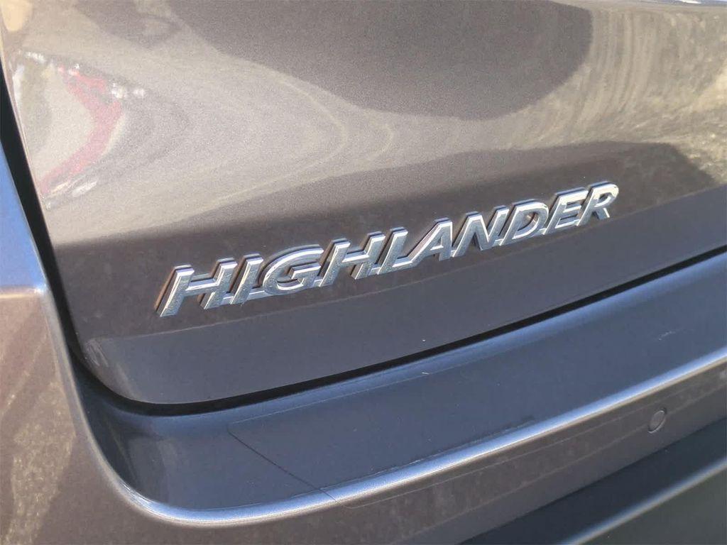 used 2019 Toyota Highlander car, priced at $29,500