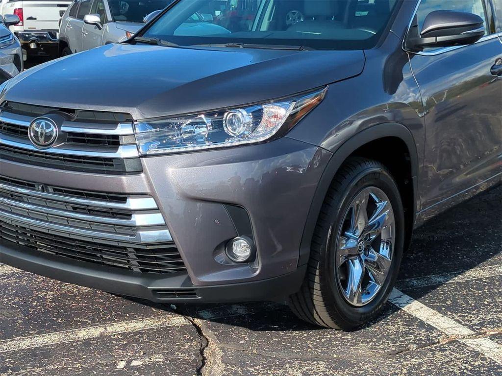 used 2019 Toyota Highlander car, priced at $29,500