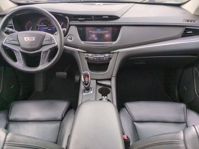 used 2017 Cadillac XT5 car, priced at $14,000