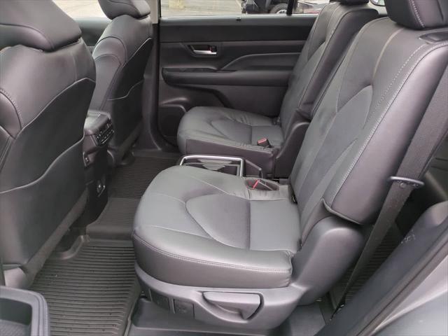 used 2025 Toyota Grand Highlander car, priced at $53,900