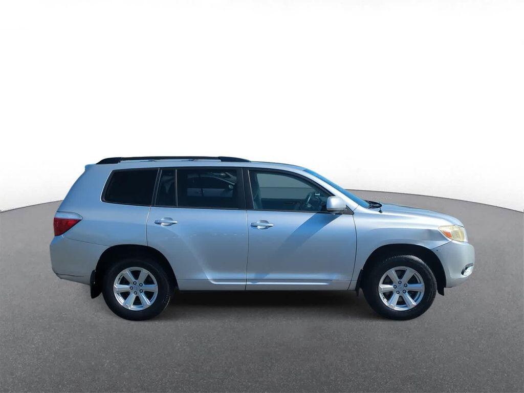 used 2009 Toyota Highlander car, priced at $8,500