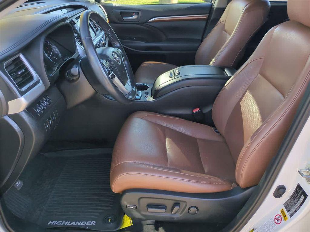 used 2019 Toyota Highlander car, priced at $25,500