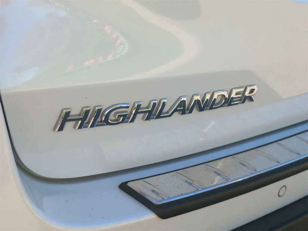 used 2019 Toyota Highlander car, priced at $25,500