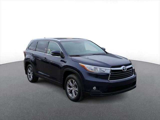 used 2015 Toyota Highlander car, priced at $17,998