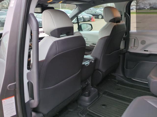 used 2022 Toyota Sienna car, priced at $33,400