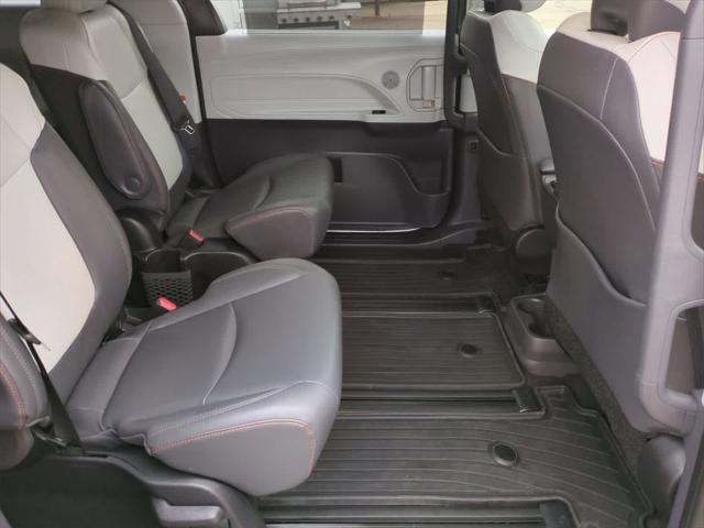 used 2022 Toyota Sienna car, priced at $33,400