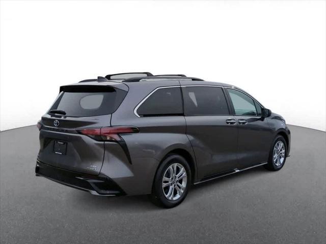 used 2022 Toyota Sienna car, priced at $33,400