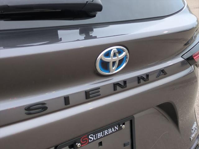 used 2022 Toyota Sienna car, priced at $33,400