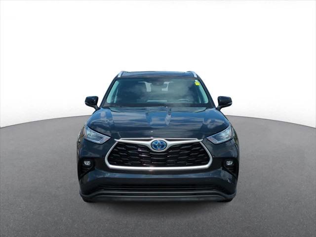 used 2024 Toyota Highlander Hybrid car, priced at $47,500
