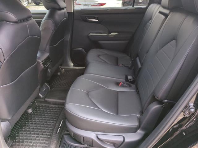 used 2024 Toyota Highlander Hybrid car, priced at $47,500
