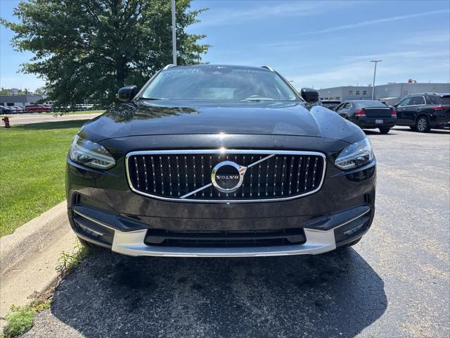 used 2020 Volvo V90 Cross Country car, priced at $32,991