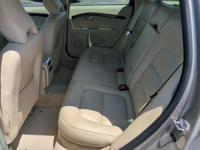 used 2015 Volvo XC70 car, priced at $12,979