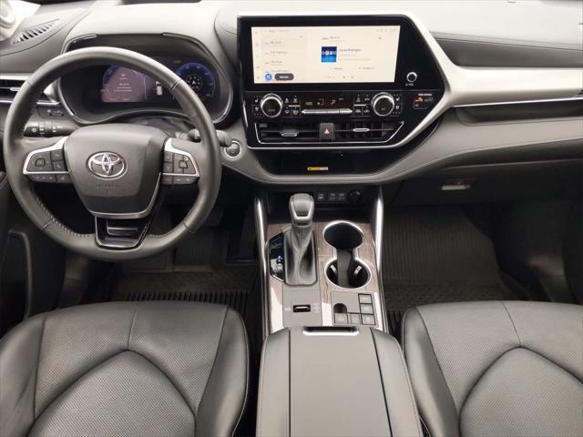 used 2023 Toyota Highlander Hybrid car, priced at $49,997