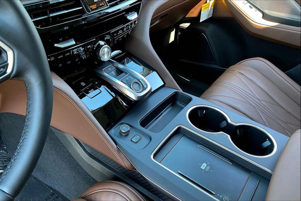 new 2025 Acura MDX car, priced at $68,250