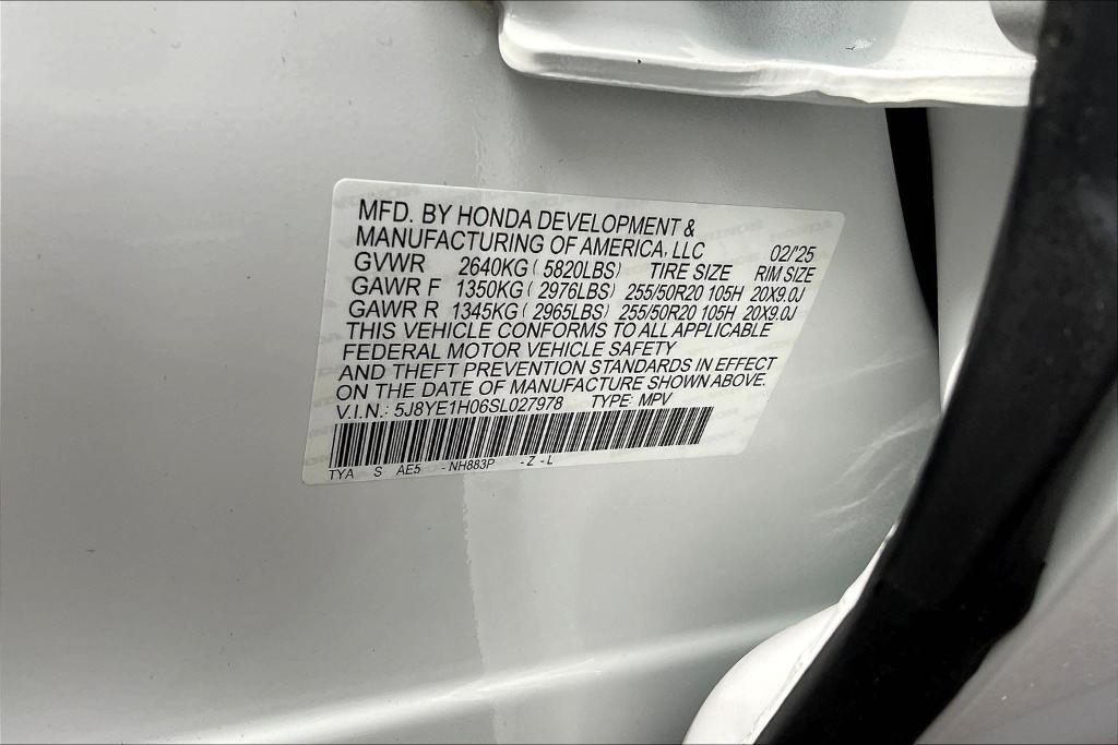 new 2025 Acura MDX car, priced at $63,750