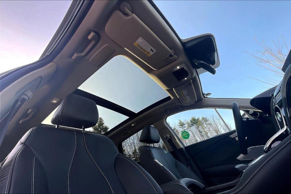 used 2022 Acura RDX car, priced at $35,000