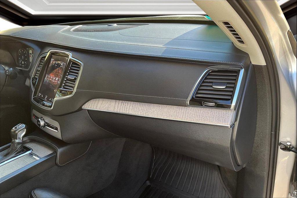 used 2022 Volvo XC90 car, priced at $37,500