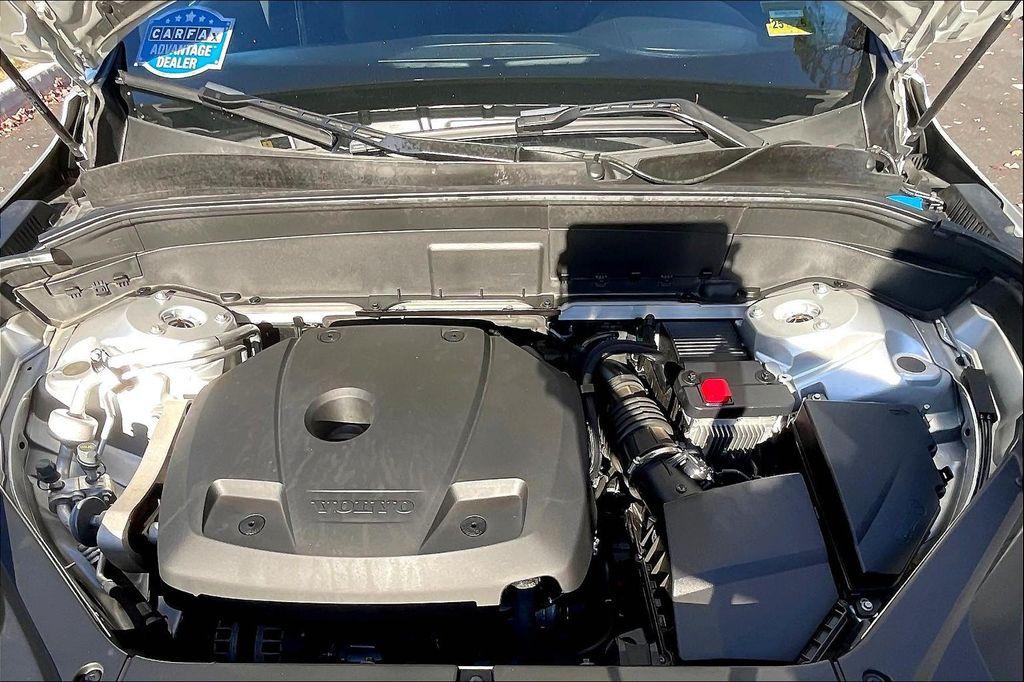 used 2022 Volvo XC90 car, priced at $37,500