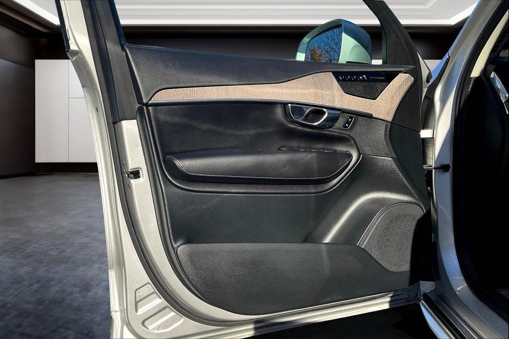 used 2022 Volvo XC90 car, priced at $37,500