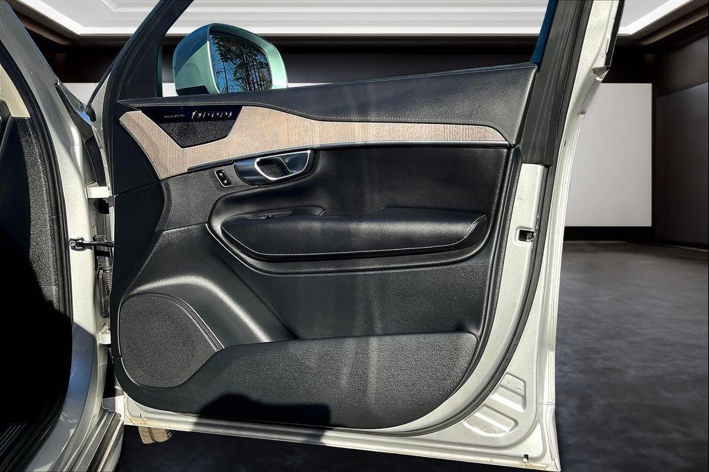 used 2022 Volvo XC90 car, priced at $37,500