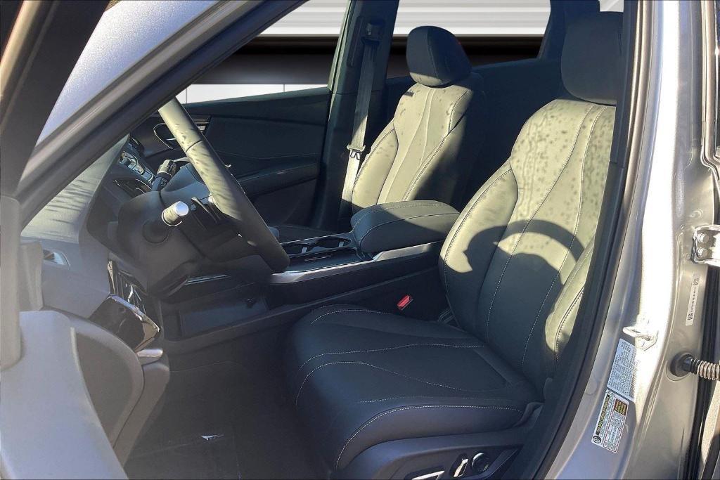 new 2025 Acura RDX car, priced at $46,050