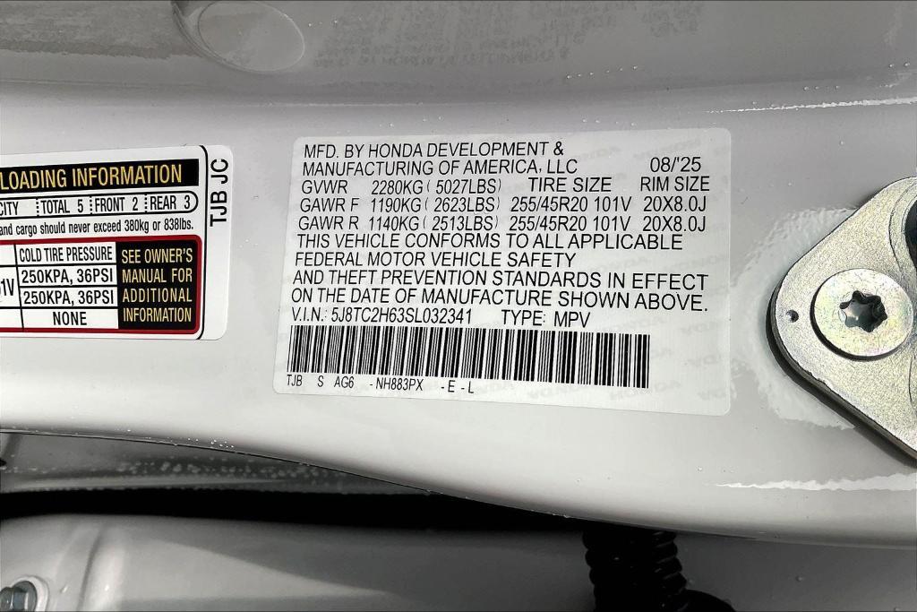 new 2025 Acura RDX car, priced at $52,250