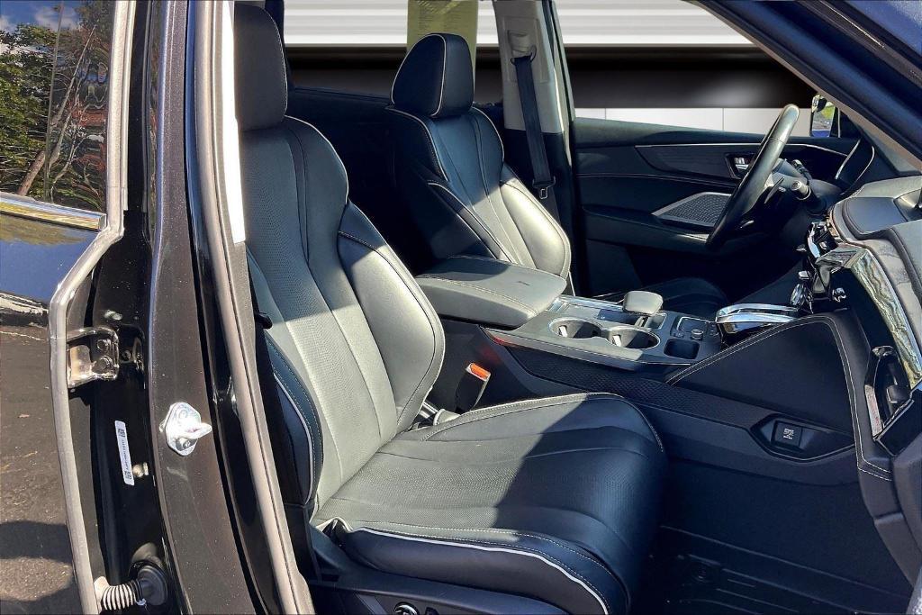 used 2023 Acura MDX car, priced at $44,000