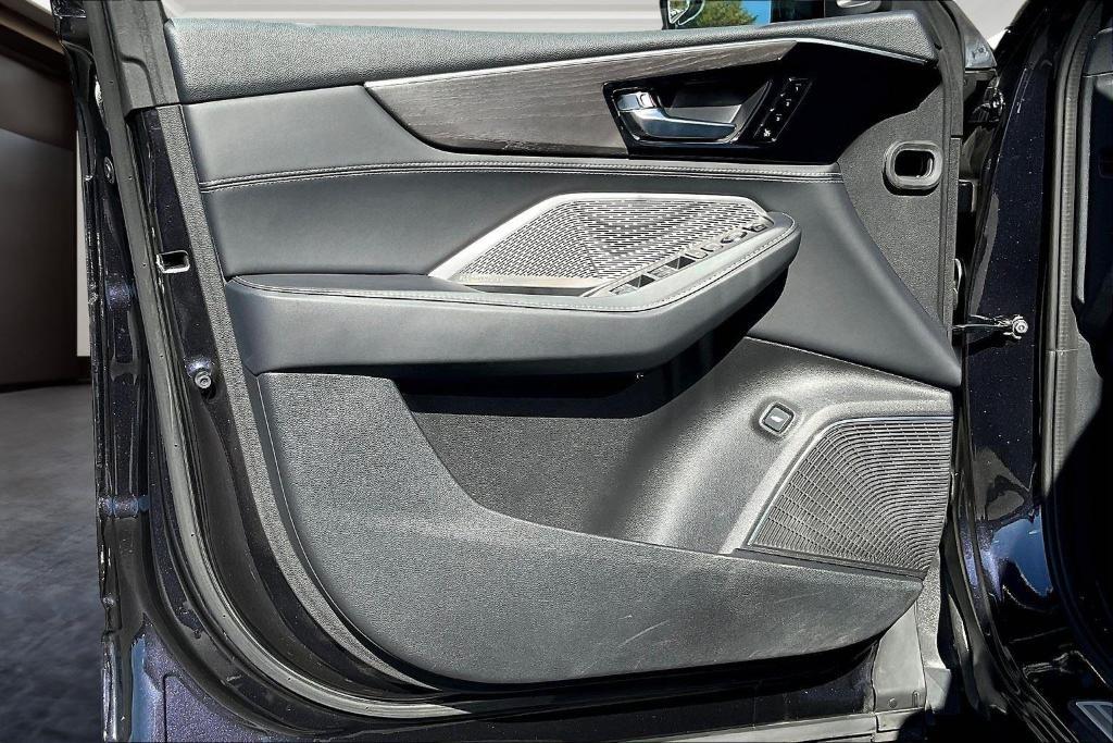 used 2023 Acura MDX car, priced at $44,000