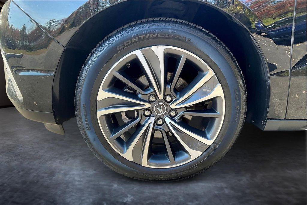 used 2020 Acura MDX car, priced at $27,500