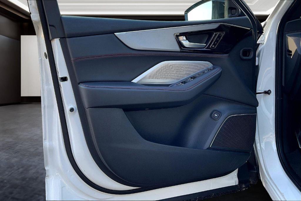 used 2026 Acura MDX car, priced at $66,850