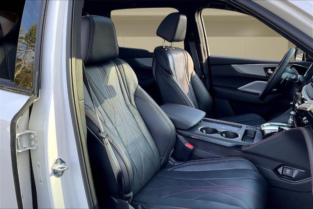 used 2026 Acura MDX car, priced at $66,850
