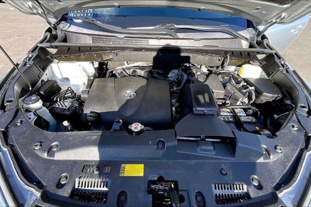 used 2018 Toyota Highlander car, priced at $24,500