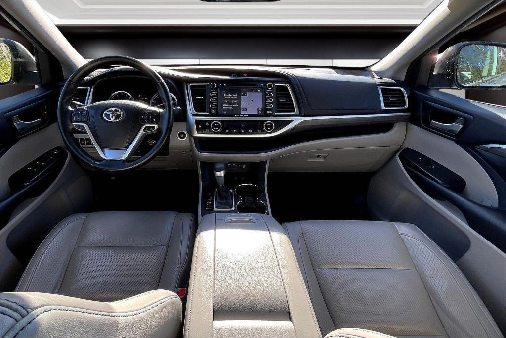 used 2018 Toyota Highlander car, priced at $24,500