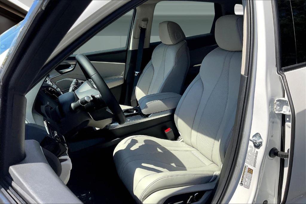 new 2025 Acura RDX car, priced at $49,250