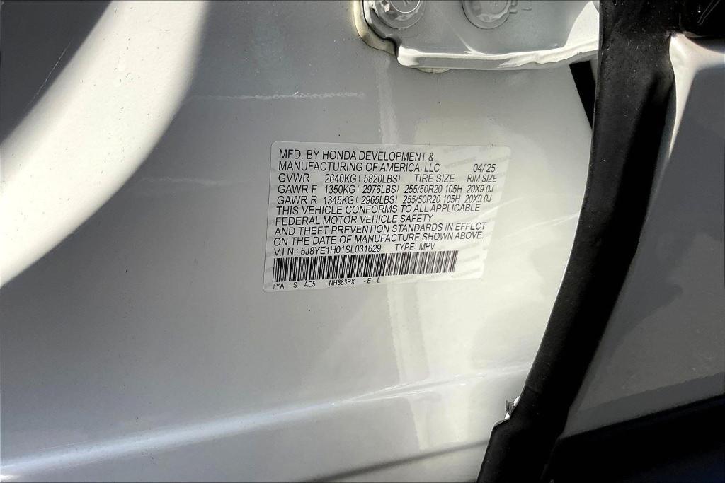 new 2025 Acura MDX car, priced at $63,750