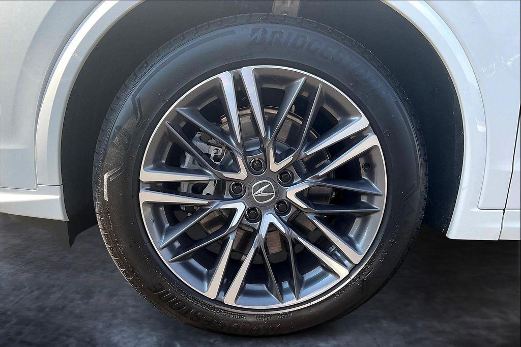 new 2025 Acura MDX car, priced at $68,250