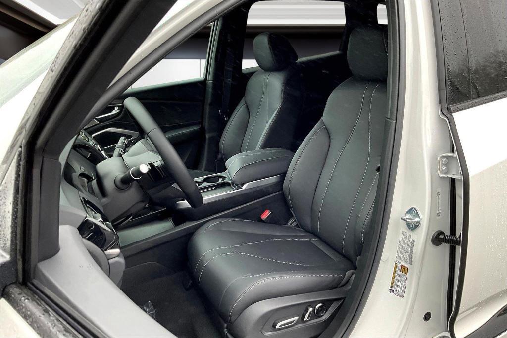 new 2025 Acura RDX car, priced at $46,650