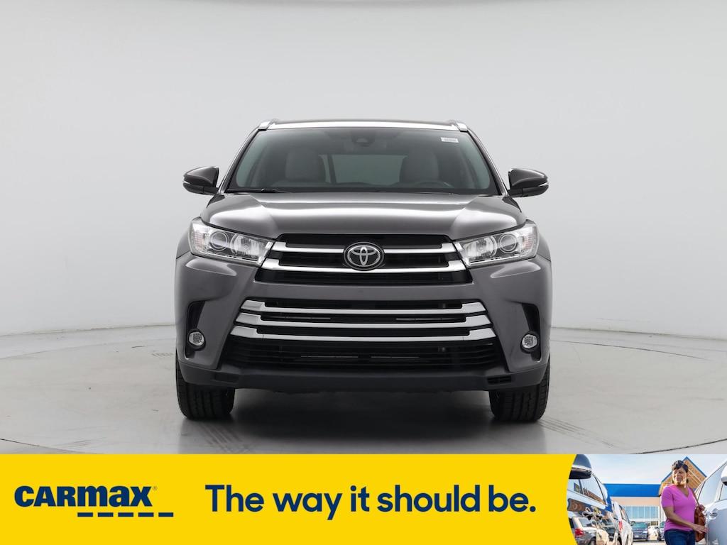 used 2019 Toyota Highlander car, priced at $30,998