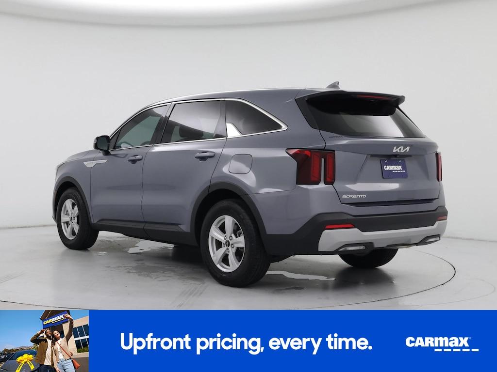 used 2025 Kia Sorento car, priced at $30,998