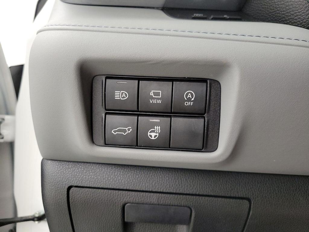 used 2023 Toyota Highlander car, priced at $40,998