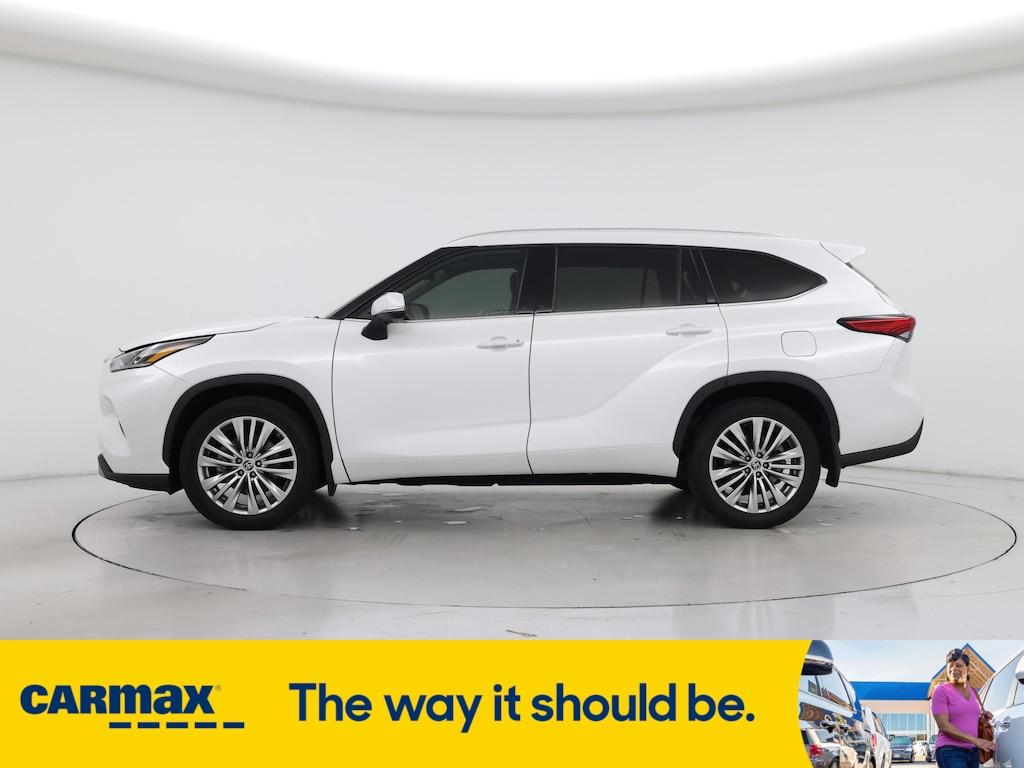 used 2023 Toyota Highlander car, priced at $40,998