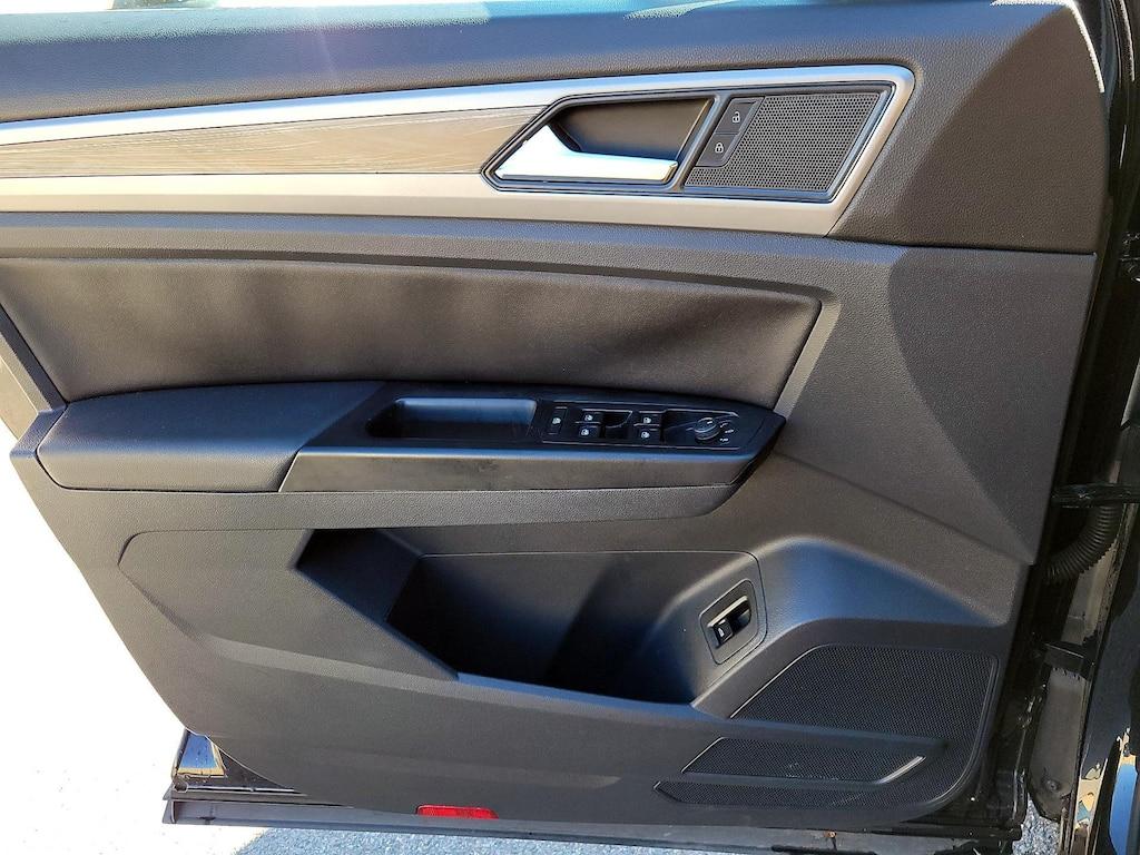 used 2020 Volkswagen Atlas Cross Sport car, priced at $23,998