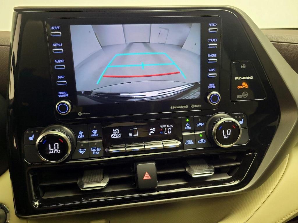 used 2022 Toyota Highlander car, priced at $35,998